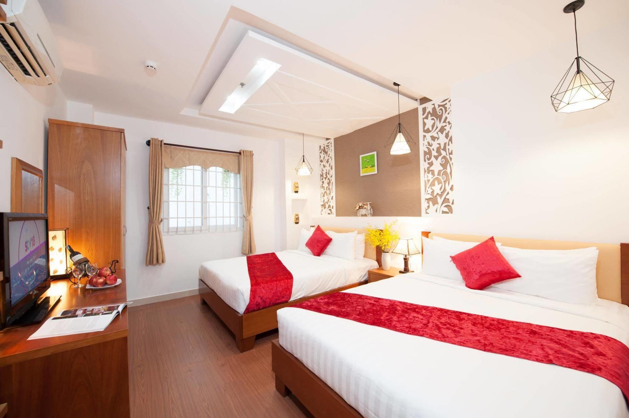 Symphony Khách sạn TP. Hồ Chí Minh